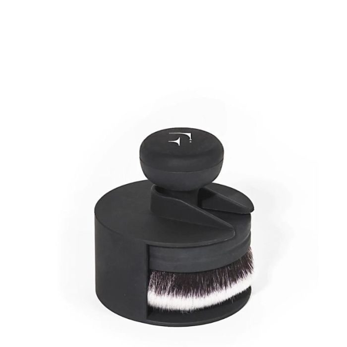 Fitcover Kabuki Curve Brush