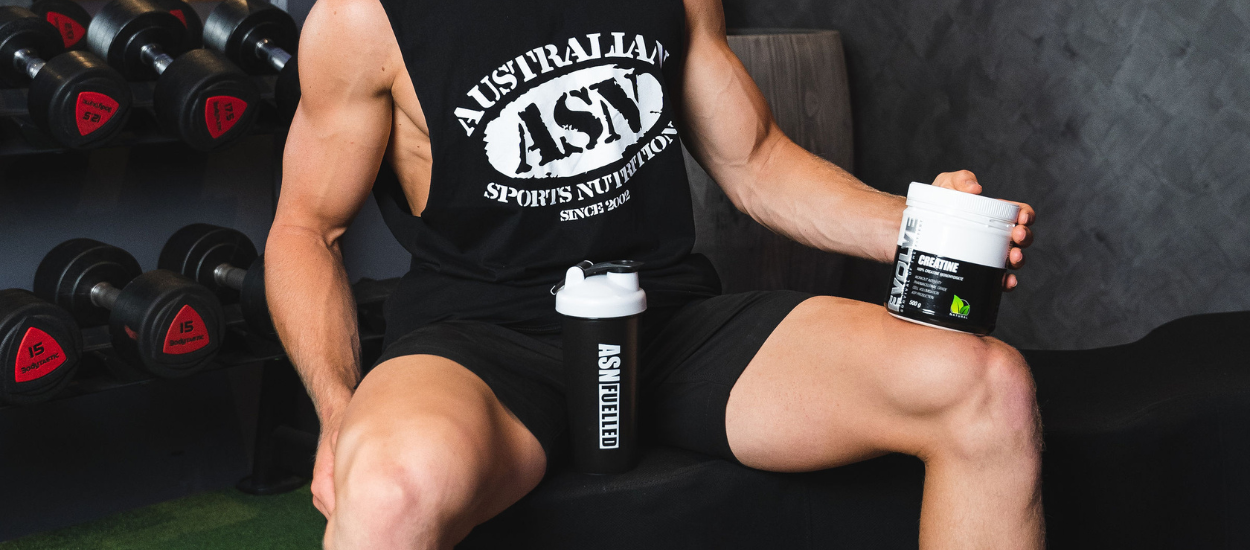 holding tub of creatine monohydrate